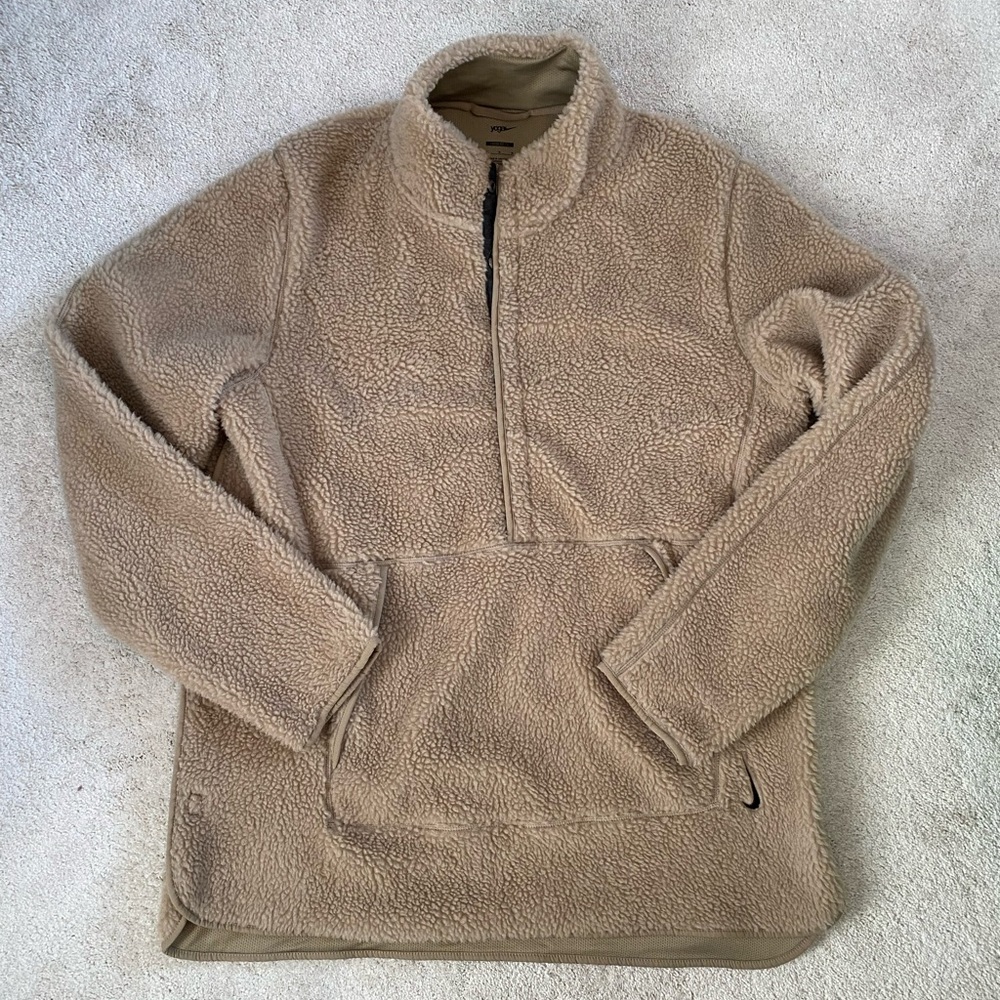 Nike Therma-Fit Yoga Sherpa Fleece Sweatshirt Beige